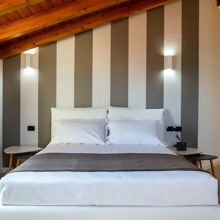 Casa Ananda ベッド・アンド・ブレックファスト 4*
